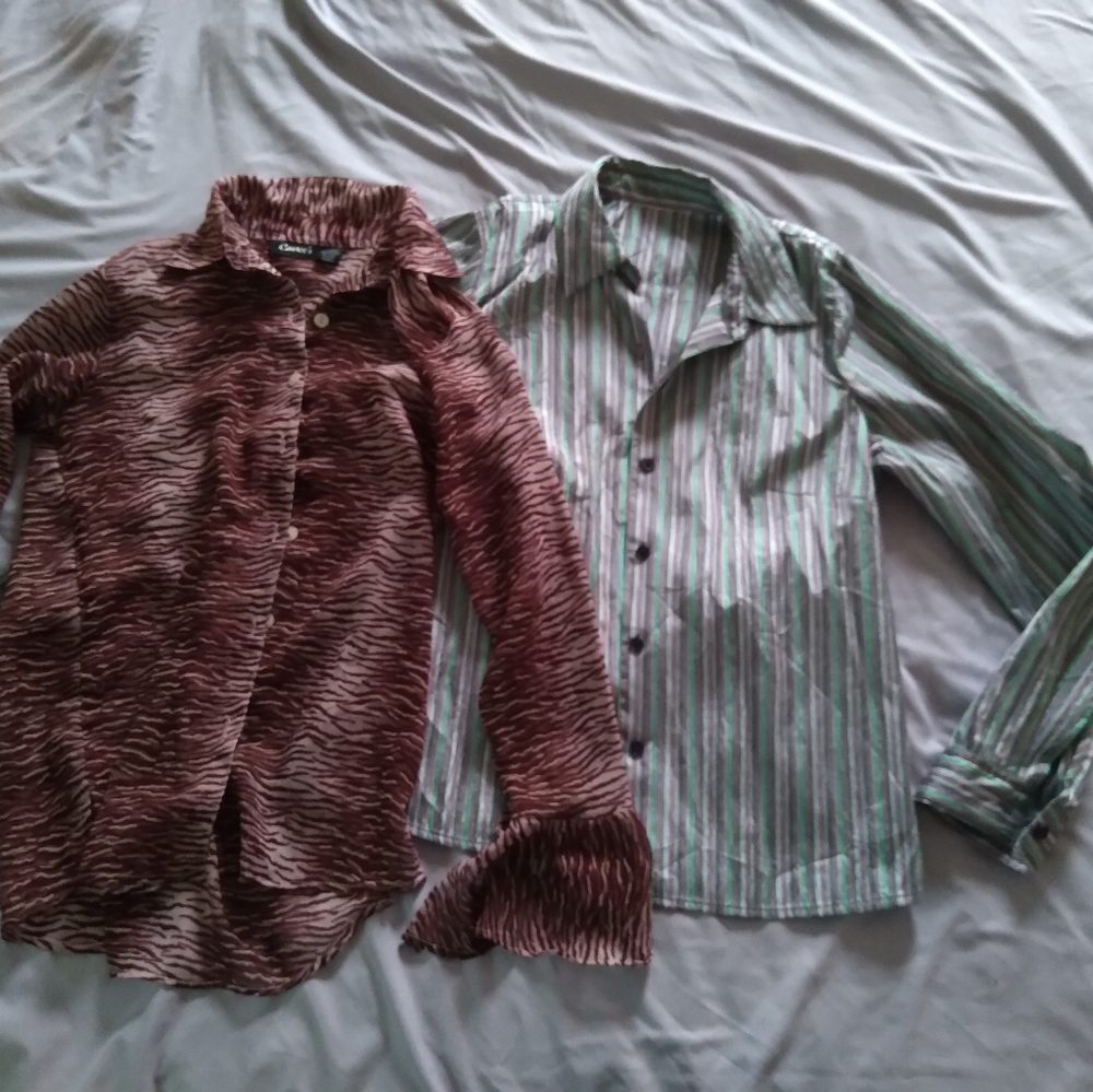 Button down shirts sz S